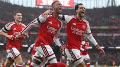 Saliba có bình phục cũng khó đánh bật được Konsa